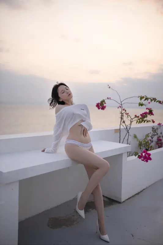 鱼子酱Fish(私拍)- NO.089 《白の梦》写真 0